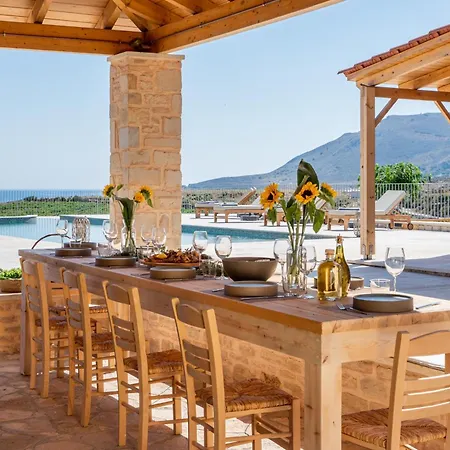 Villa Rodanthi Karoti (Crete)